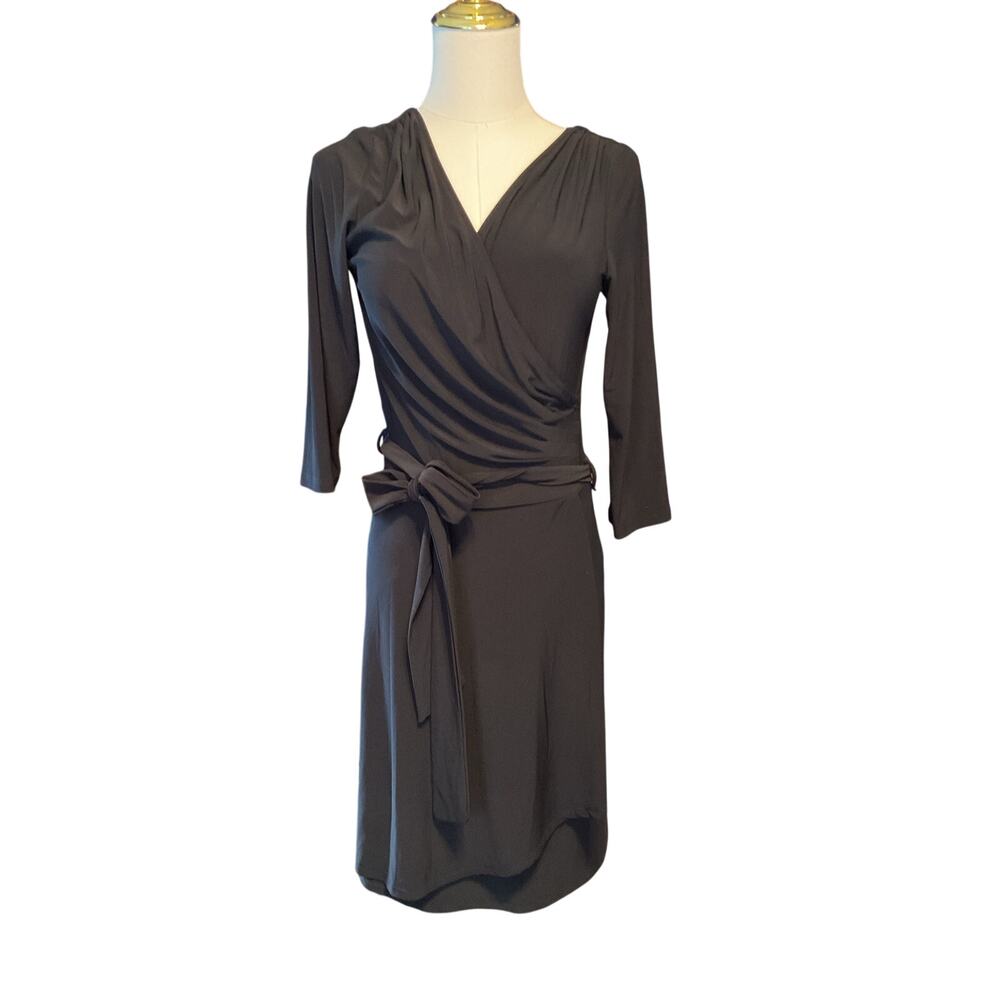 41 Hawthorne Faux Wrap Knit Dress.  3/4 Sleeve, V Neckline. Size Small